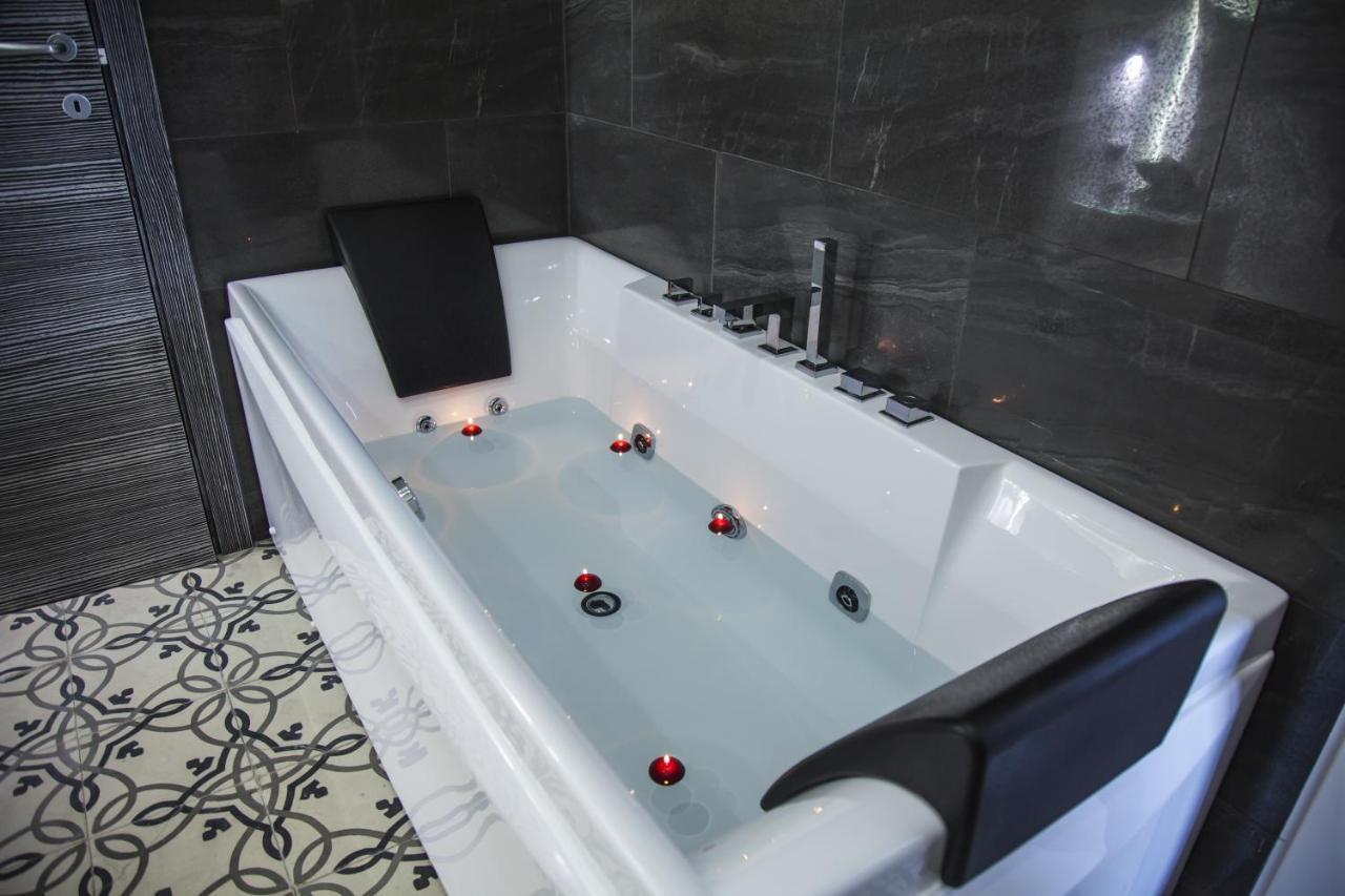 Villa Adelaide Suite & Room Torre A Mare Exteriér fotografie